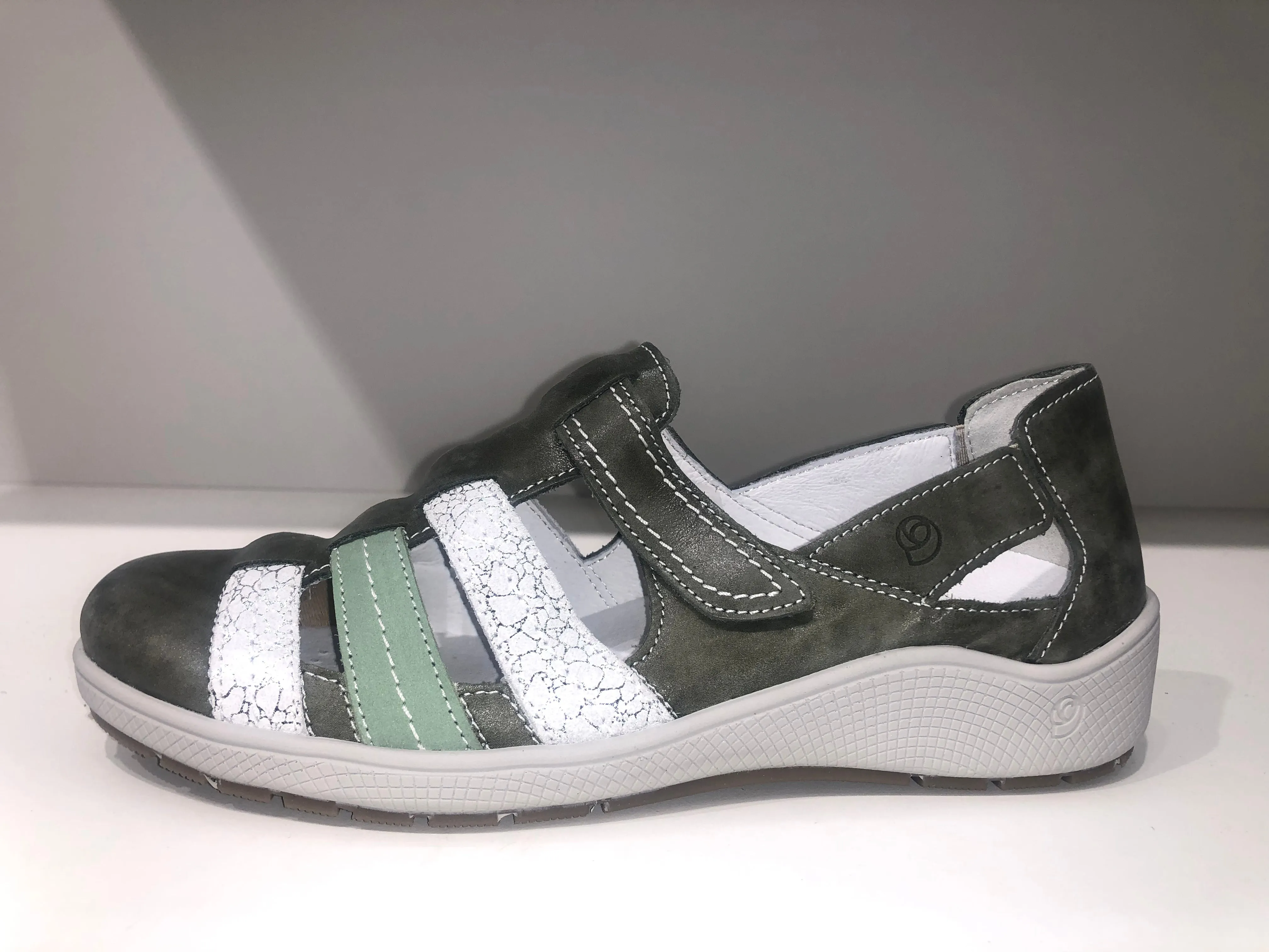 3767 GREEN