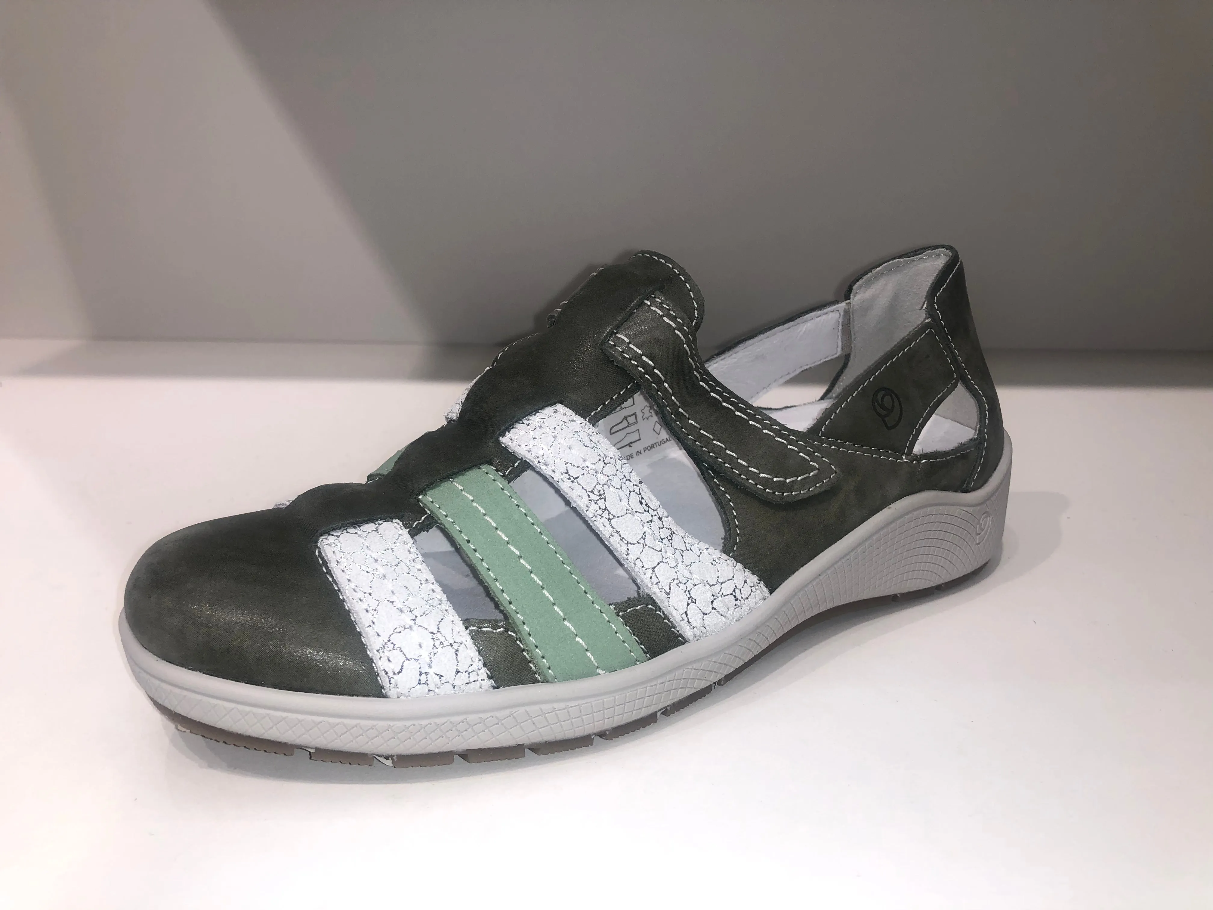 3767 GREEN