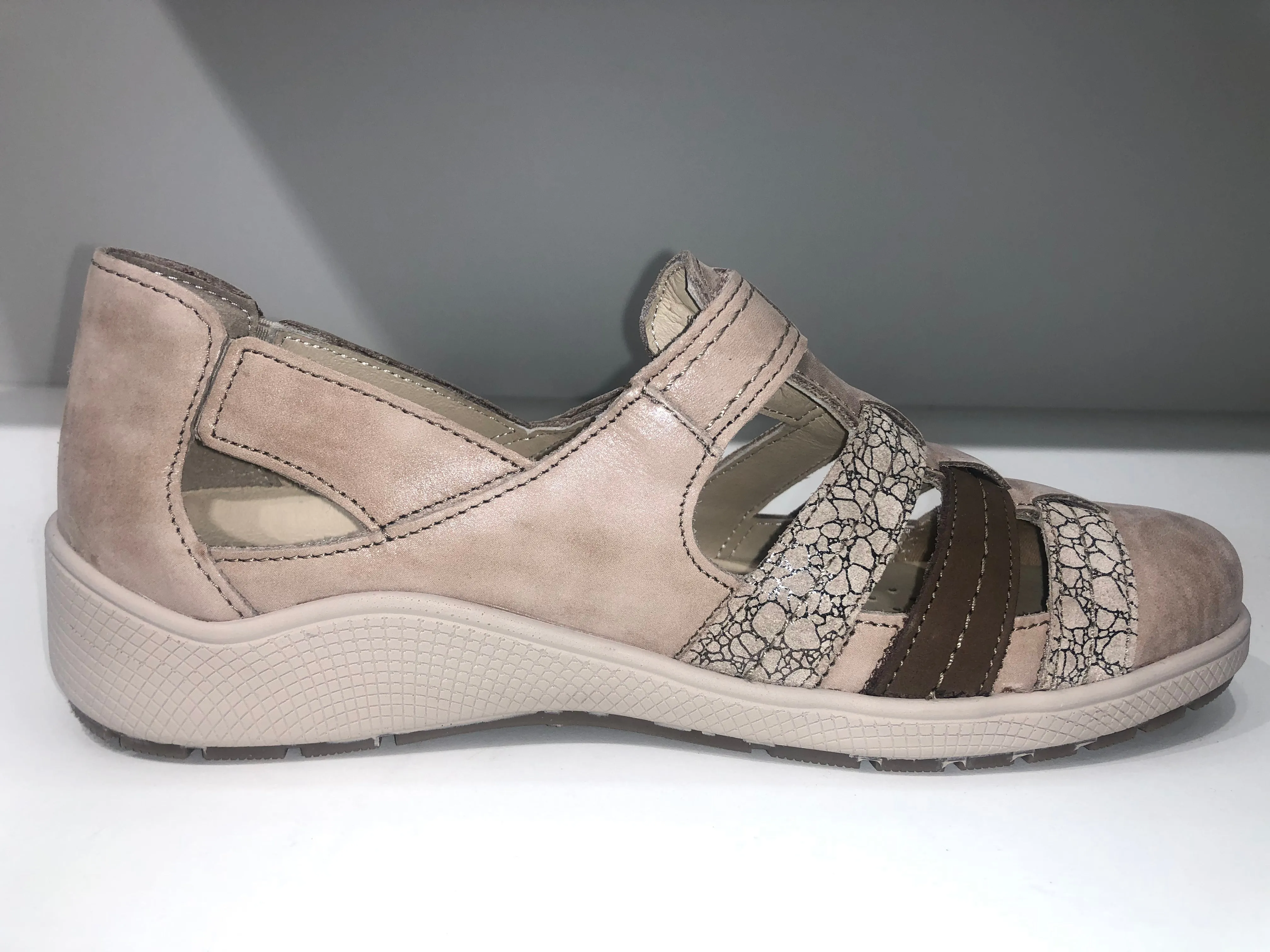 3767 TAUPE