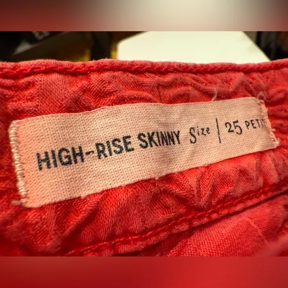Anthropologie Pilcro Letterpress High Rise Skinny Red Pattern Jean Size 25P