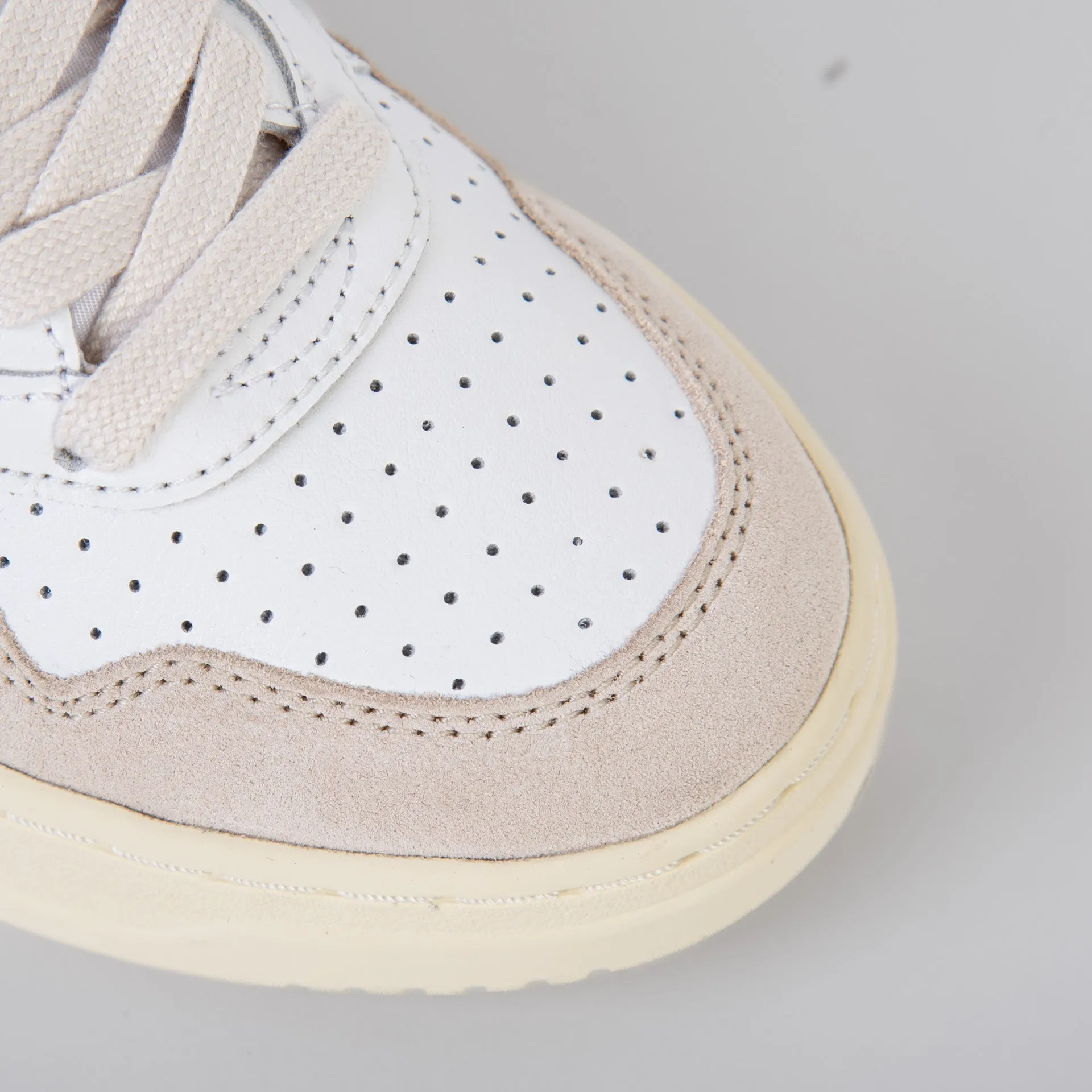 AUTRY SNEAKERS MEDALIST AULW-LS 37