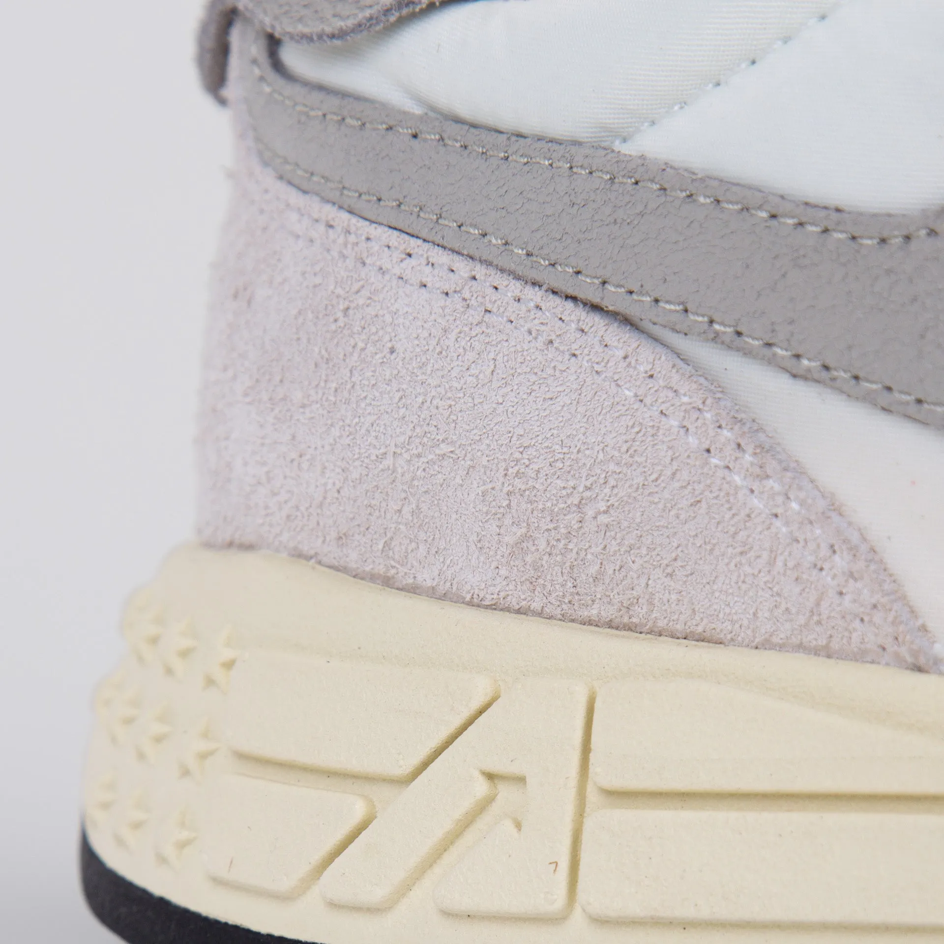 AUTRY SNEAKERS REELWIND WWLM-NC 04