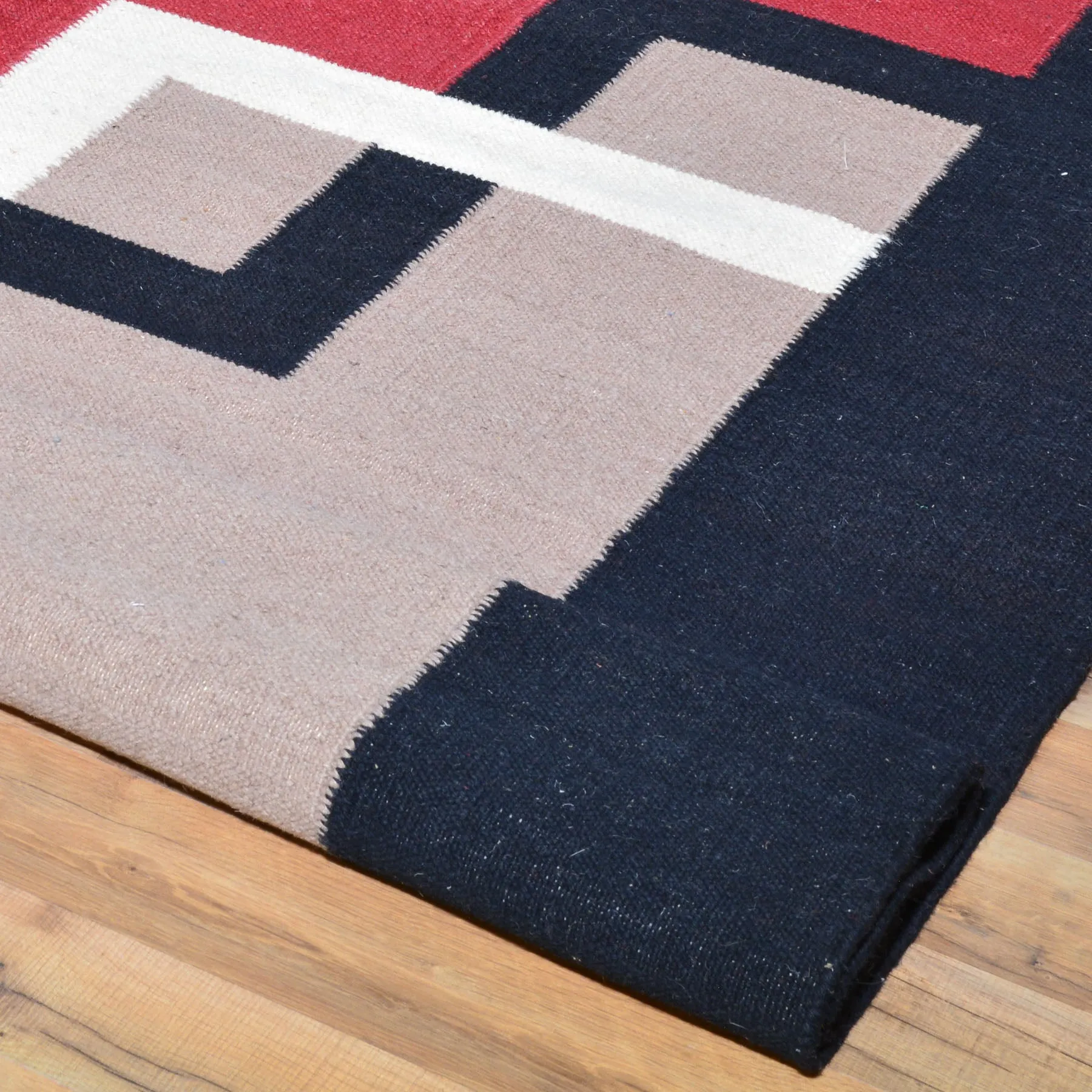 Hand-Woven Navajo Style Southwestern Design Rug (Size 12.2 X 14.7) Cwral-7632