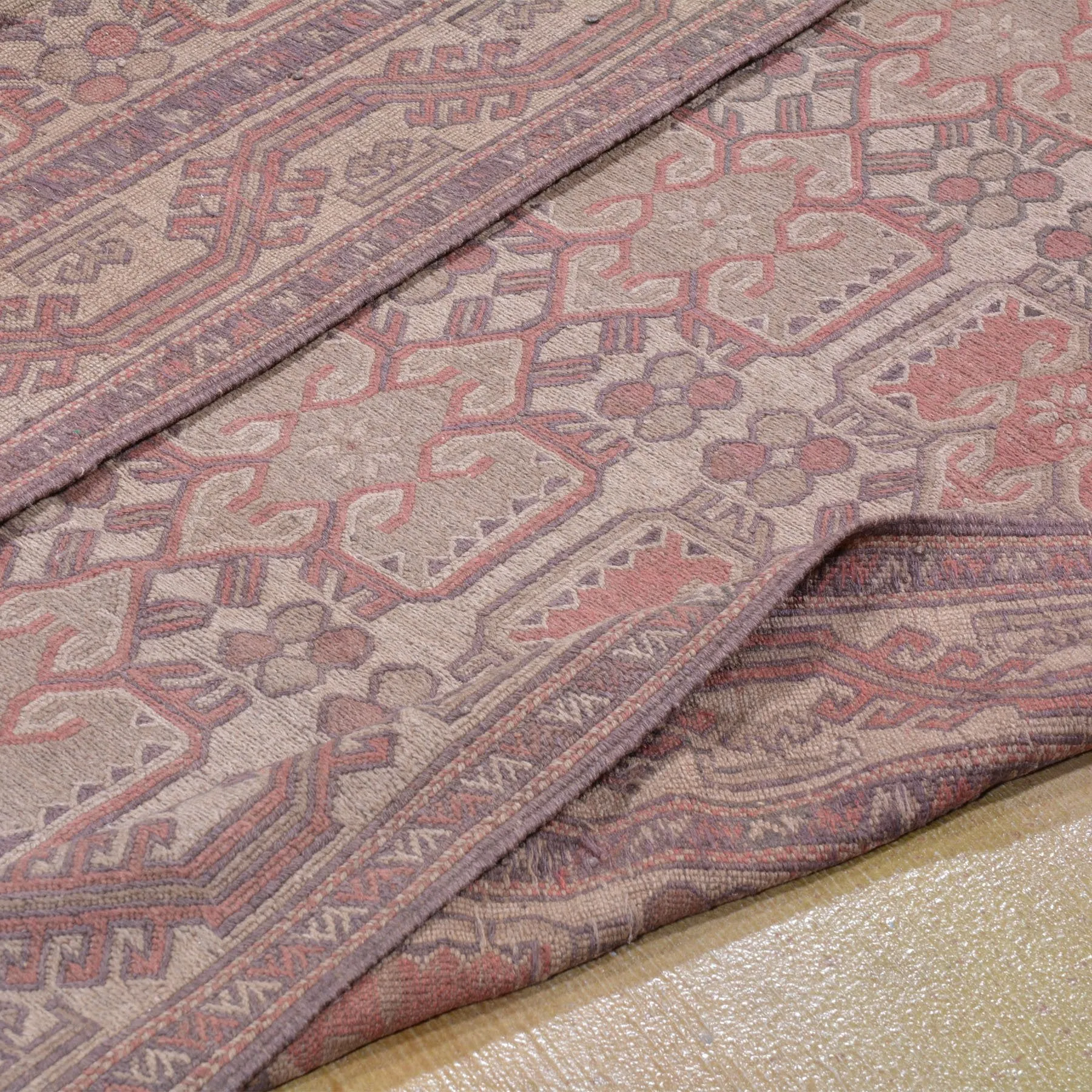 Hand-Woven Soumak Tribal Design Wool Area Rug (Size 5.4 X 9.6) Brrsf-1599
