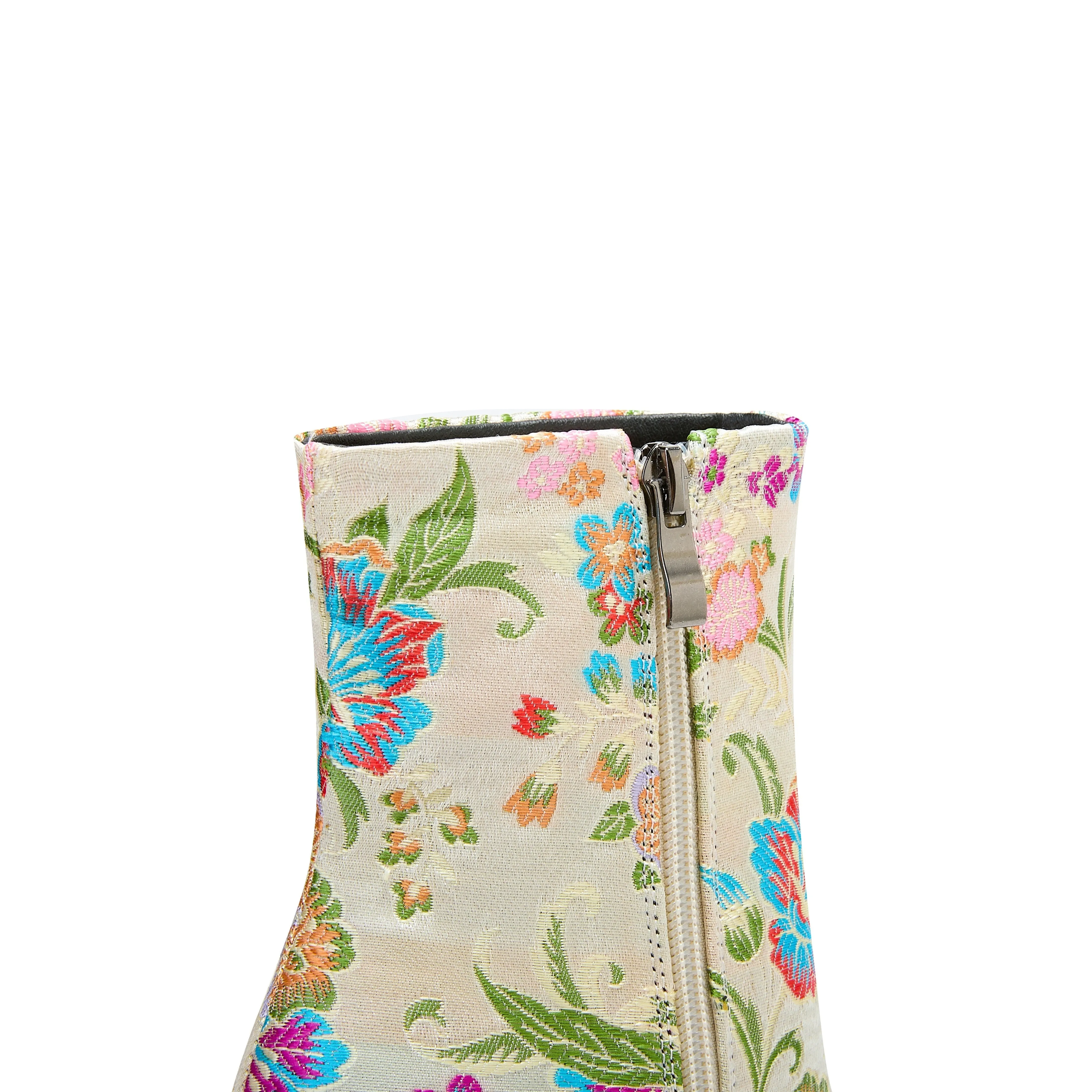 VougeVamp Elegant Floral Embroidered Ankle Boots – Pointed Toe High Heel Zip-Up Booties