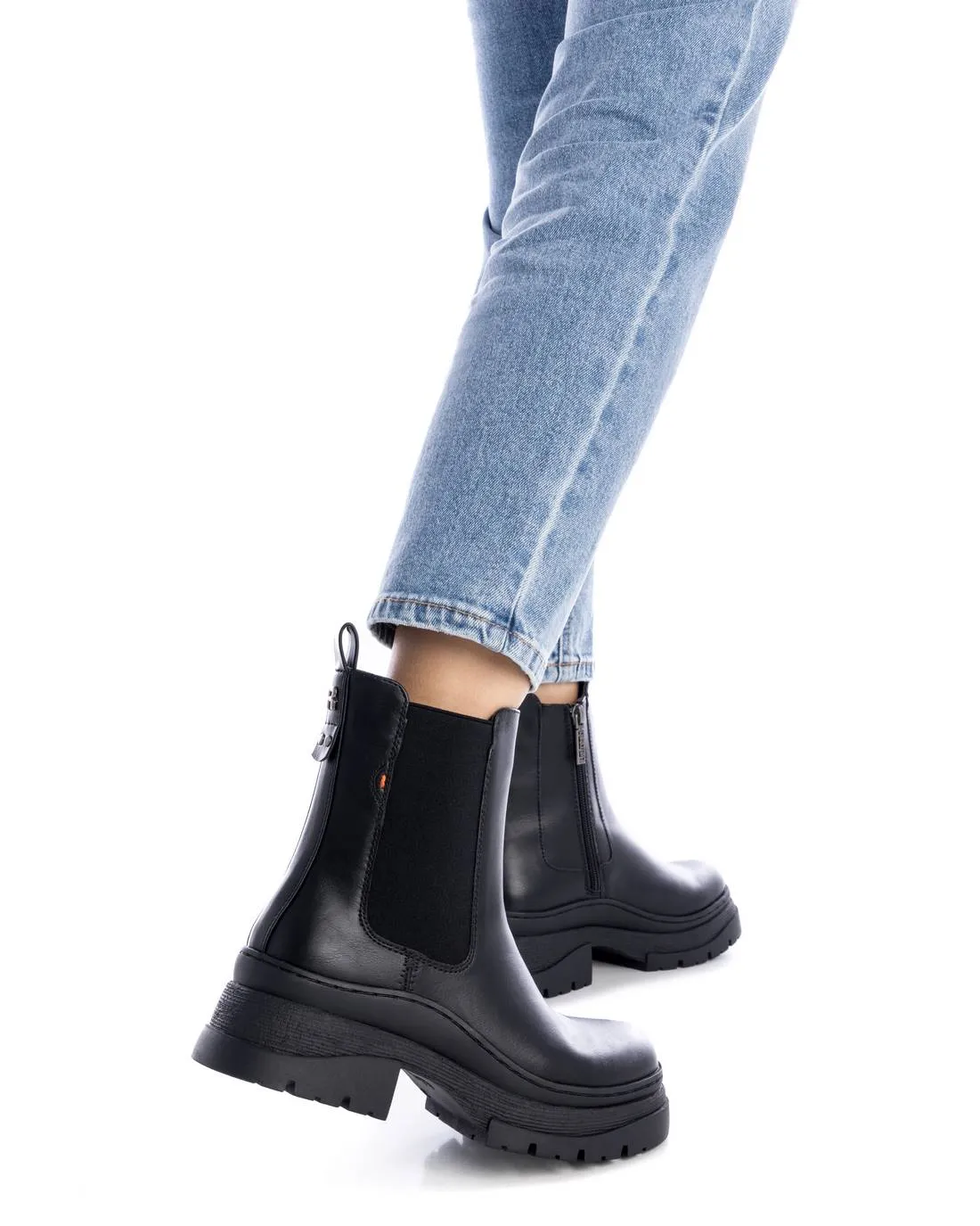 XTI Women's Chelsea Booties By XTI 171985