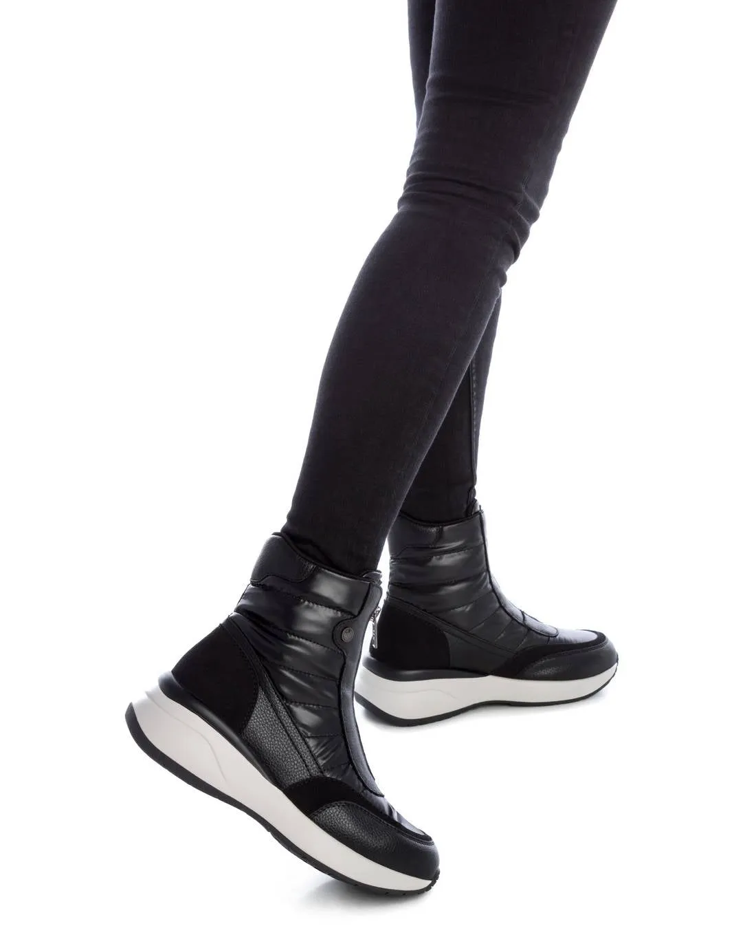 Xti Women's sporty booties 143194